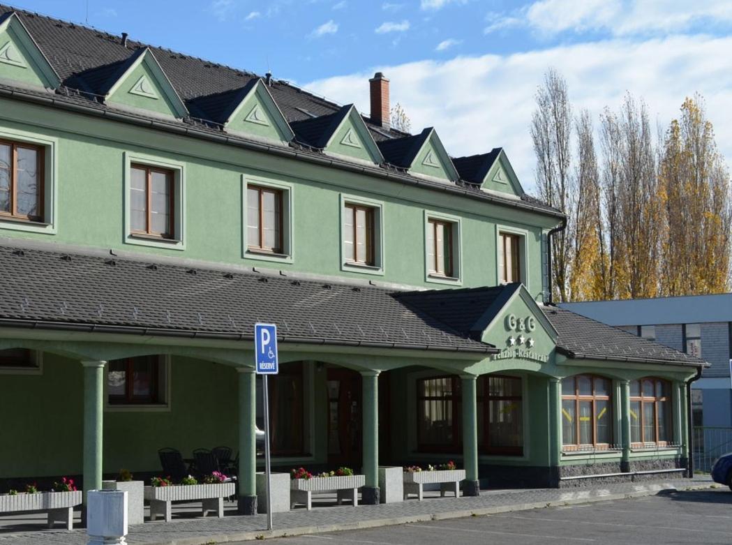 G&G Penzion Sala Eksteriør bilde